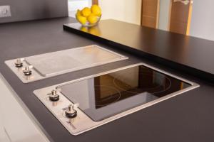 Sunny Beachside Haven 2 BD in the Marina District