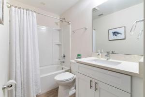 Treehouse By the Sea