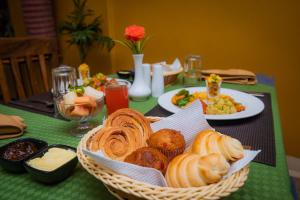 Hotel Crown Himalayas