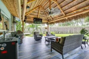 Furnished Patio and Gas Grill Deerfield Beach Home - Lighthouse Point