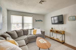 Wildwood Crest Getaway with Deck, Walk to Beach!