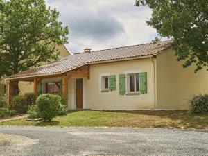 Maisons de vacances Bungalow in Lanzac with Private Terrace : photos des chambres