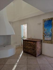 WHITE - San Pantaleo img4