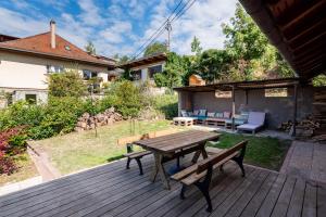 Maisons de vacances Le Grand Nichoir de la Colline - Parking - Wifi : photos des chambres