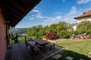 Maisons de vacances Le Grand Nichoir de la Colline - Parking - Wifi : photos des chambres