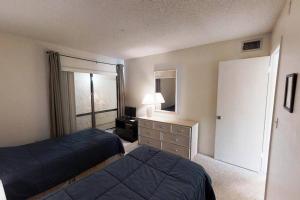 E63 - 2Bd2B - Directly on Siesta Key Intracoastal