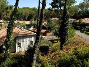 Villas Villa with large garden near Etang de Laprade : photos des chambres