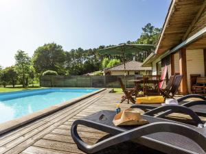 Villas Villa with large garden near Etang de Laprade : photos des chambres