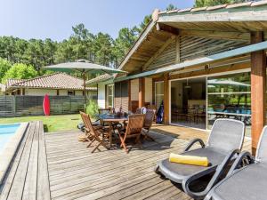 Villas Villa with large garden near Etang de Laprade : photos des chambres