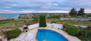 Villa Byala Grape House