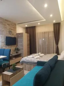 Ogy's apartment - Lisina