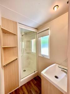 Appartements Bungalow Jacuzzi Sud de France : photos des chambres