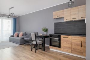 Comfy Apartment Pachońskiego with Parking in Krakow by Renters