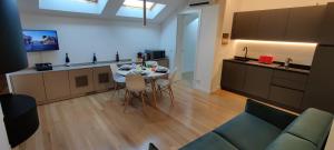 NXT STATION DELUXE APARTMENT