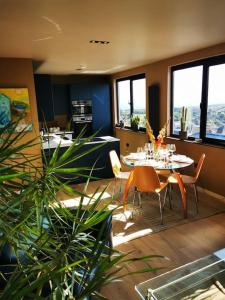 Luxury Apartment Brighton and South Downs National Park, Free Parking, animals on request daily fee