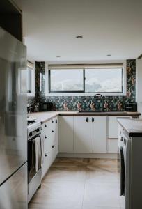 Kanuka Terrace - The Little Black House