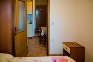 Apartments by the sea Drasnice, Makarska - 20243