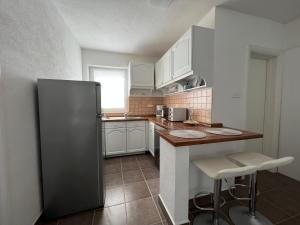 Apartments by the sea Rogoznica - 21634