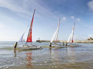 Studio proche plage avec parking privatif et balcon - FR-1-92-615