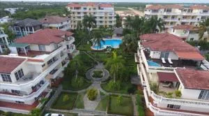 Residencial Las Palmeras de Willy Boca Chica - Cuevas