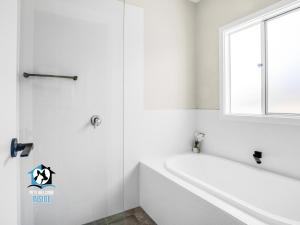 Brand New 3 Bed 2 Bath with Sea Views