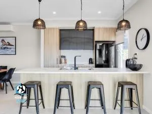 Brand New 3 Bed 2 Bath with Sea Views - Waitpinga