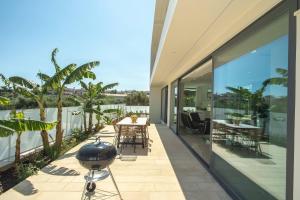 Luxury Villa Glass - 200 meters From The Beach no6