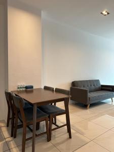 ITCC Manhattan by StayIn 4-5pax