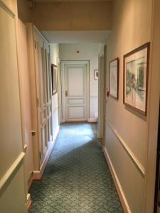 Hotels Le Manoir Au Lac : photos des chambres