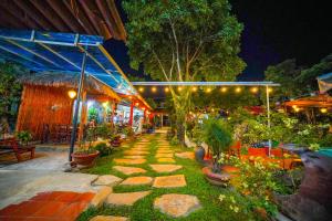 Phong Nha Tuan Garden House