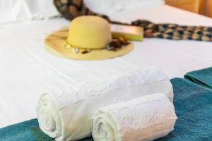 Rossa - TropicalDream