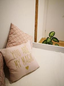 Zentrum, helle und ruhige möblierte DG-Wohnung zwischen Steintor und Uni