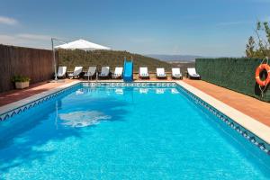 21 Sleeps Private Pool Villa & BBQ Near Barcelona