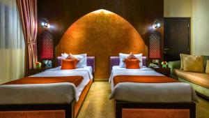 Classic Studio Twin room in First Central Hotel Suites