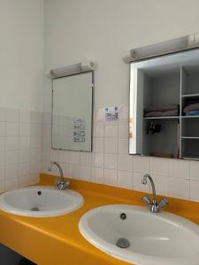Auberges de jeunesse Auberge de jeunesse HI Poitiers : photos des chambres