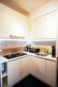 Modern Designed Studio Condo Near Ayala Centrio