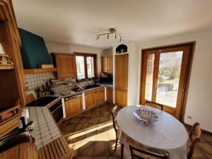 Chalets Beau Chalet A La Montagne : photos des chambres