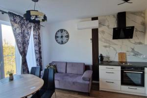 Comfy apartment near the sea in G ski