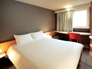 Hotels ibis Annecy Centre Vieille Ville : photos des chambres