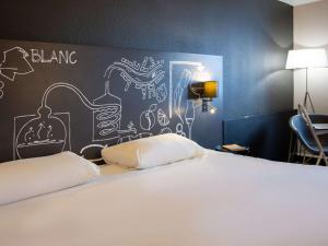 Hotels Ibis Styles Cognac : Chambres Communicantes