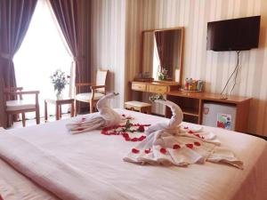 Phòng Deluxe Giường Đôi Có Ban Công (Deluxe Double Room with Balcony)