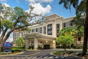 Hampton Inn & Suites at Lake Mary Colonial Townpark