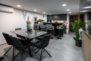 Villa in the Vineyard with Pool, HotTub & Sauna