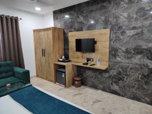 Radha Bihari Nikunj Inn