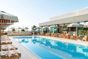 Luxury 1-Bed in Soho House Building w Pool & Gym