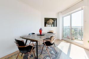 Appartements 3 P lumineux, wifi&parking free proche du lycee international et de La Defense : photos des chambres