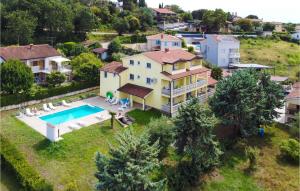 Awesome Apartment In Porec With Outdoor Swimming Pool, Wifi And 2 Bedrooms