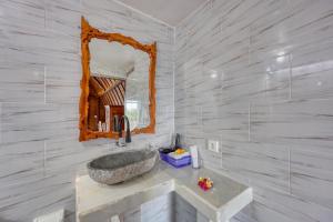 Bungalow Gỗ (Wooden Bungalow)