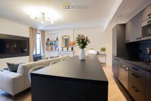 Appartements The Neroli Elegant and spacious ideally located : photos des chambres