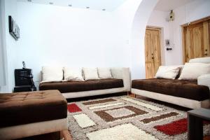 Spacious 3 Bedroom apartment Old Town
